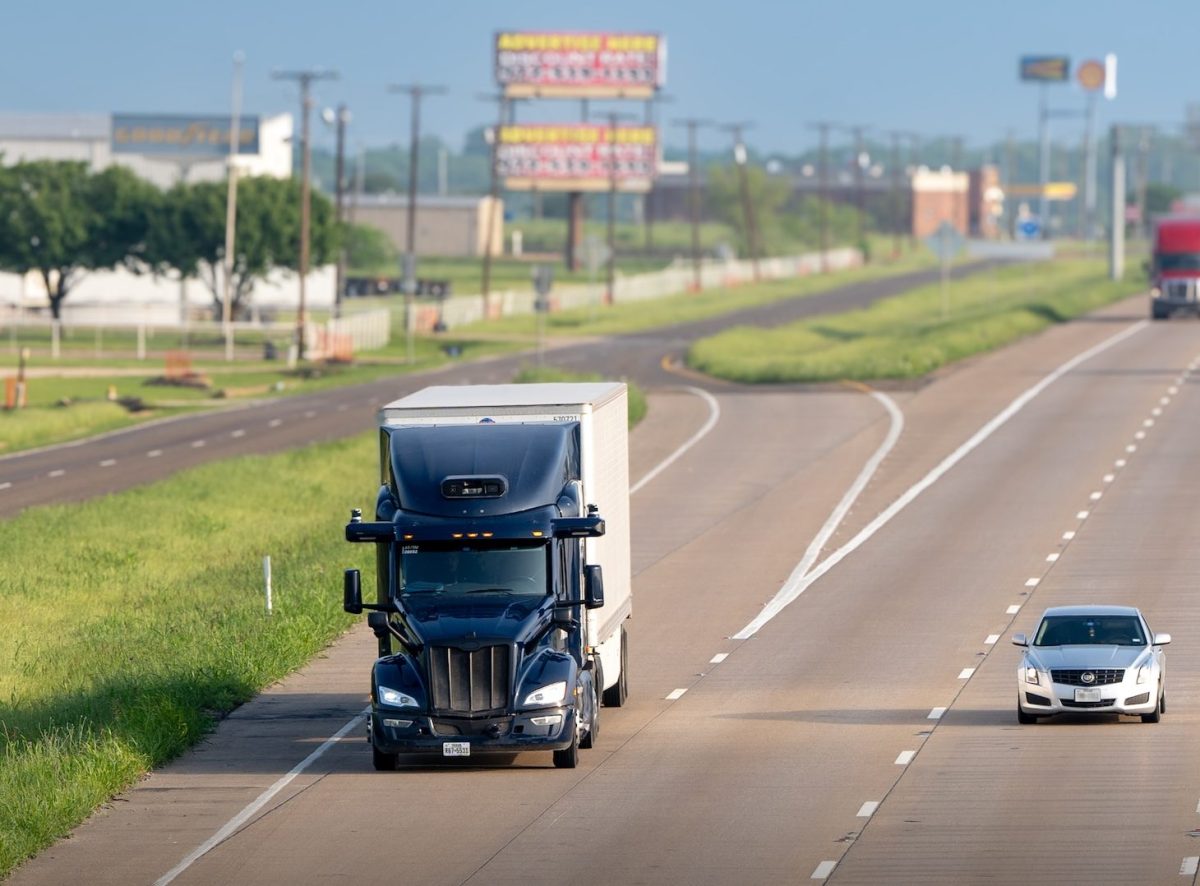 Aurora launches commercial self-driving truck service in Texas