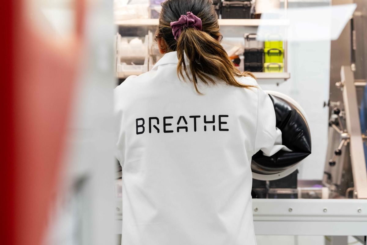 A scientist works in Breathe Battery Technologies